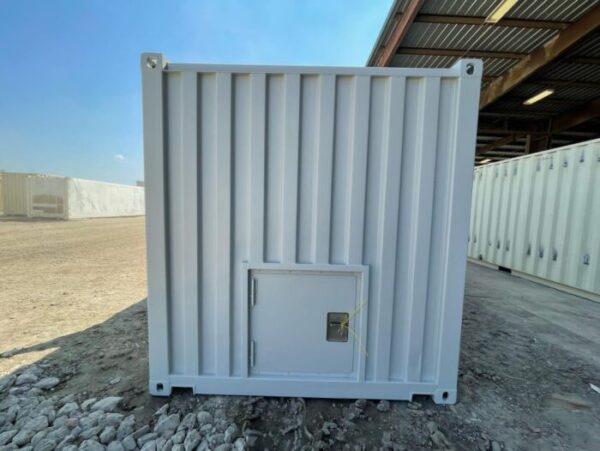 8ft Shipping Containers